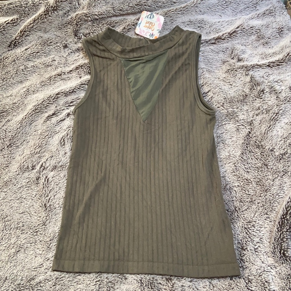 V-Neck Mesh Army Green Ribbed Tank